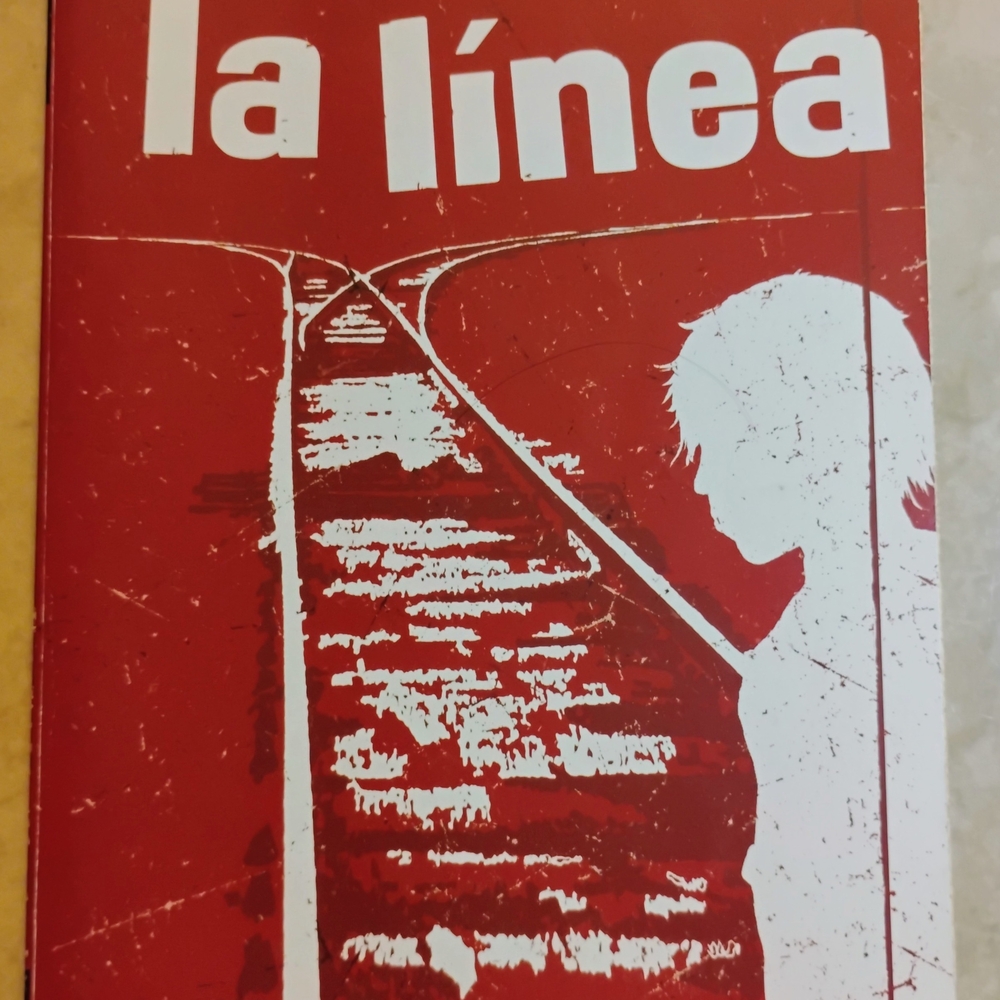 La Línea Red and White Book Cover